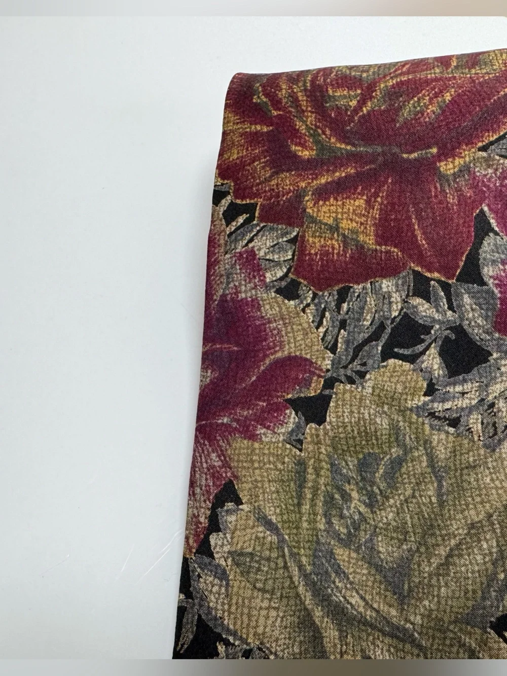 Vintage 90’s Backrach Dark Moody Burgundy & Green Floral 100% Silk Tie